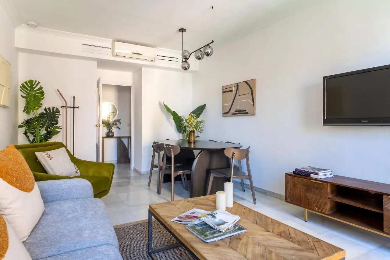 Apartamento Suites Puerta del Arenal, Maestranza Sevilla España